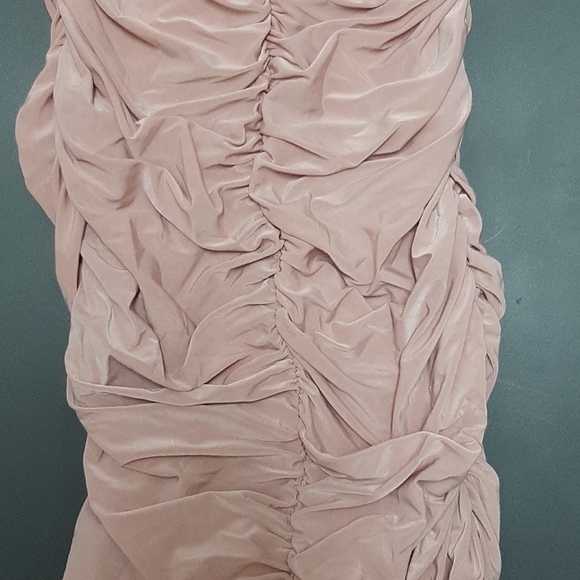 Last One🎉Dusty Pink Bandeau Ruched Midi Dress - Picture 8 of 9
